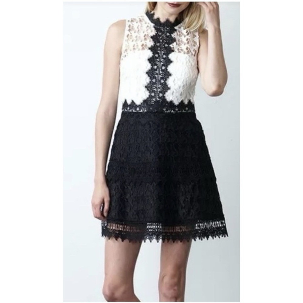 Adelyn Rae Black & White Lace Fit & Flare Sleeveless Cocktail Dress S NWT